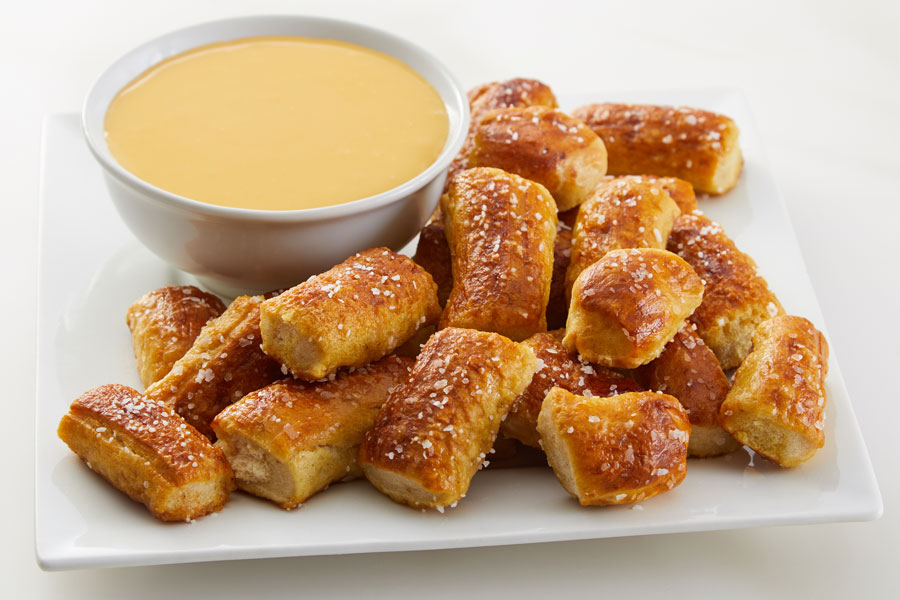 Beer Cheese Dip with Extra Melt® Cheese Recipe Land O’Lakes Foodservice